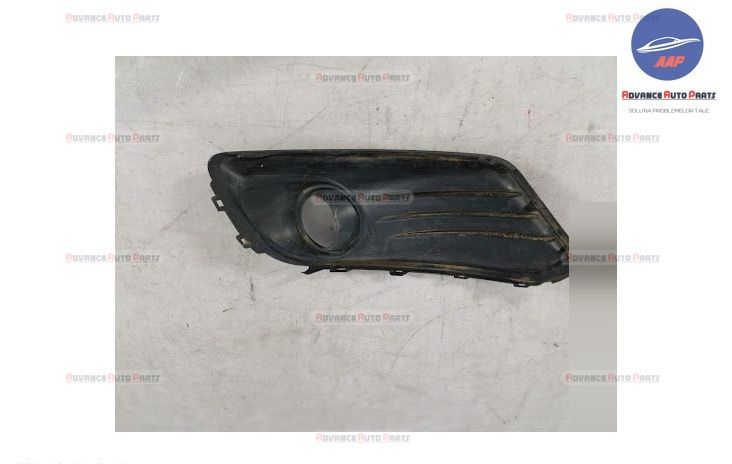 Ренолт Меган 3 / Renault Megane 3 Оригинална лява решетка на фар 26336