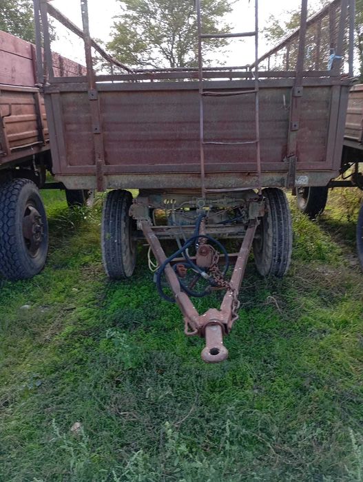 Vand Remorca 1 ax (2.5 tone) si Remorca auto (5 tone)