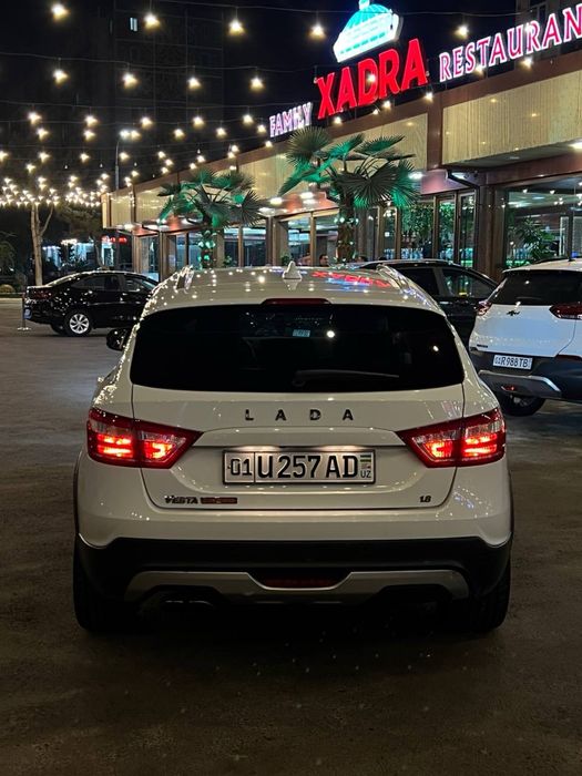 Продам машину лада кросс веста