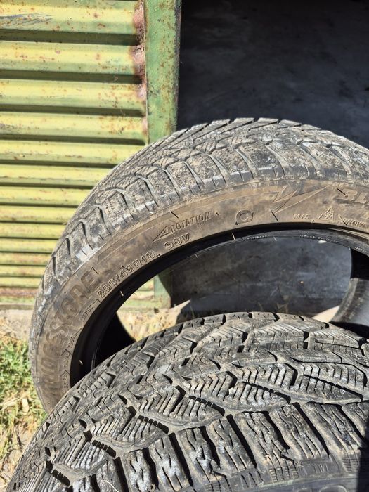 18ки зимни гуми Bridgestone 235/245