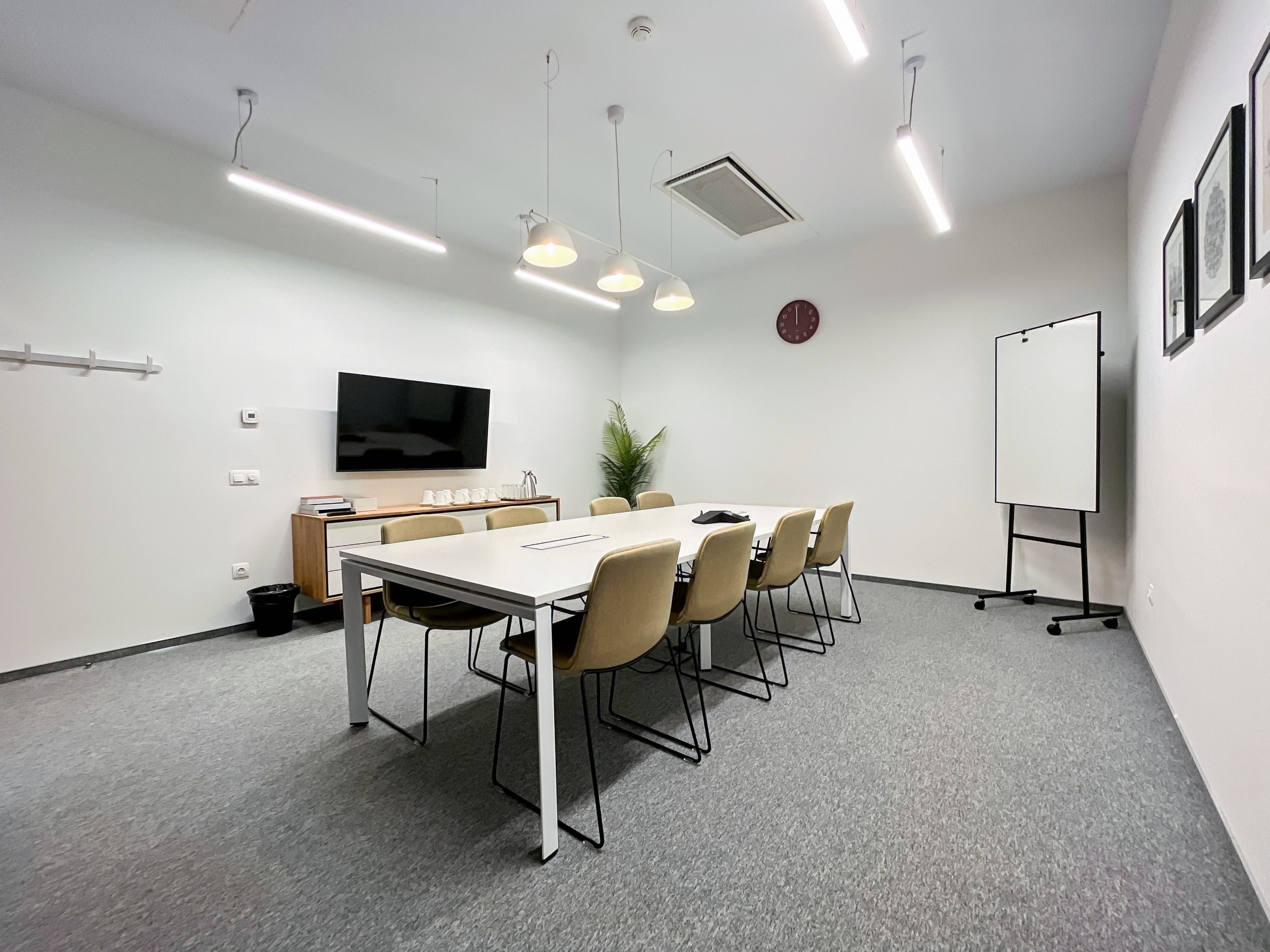 Пространство за съвместна работа в Regus Porsche Center