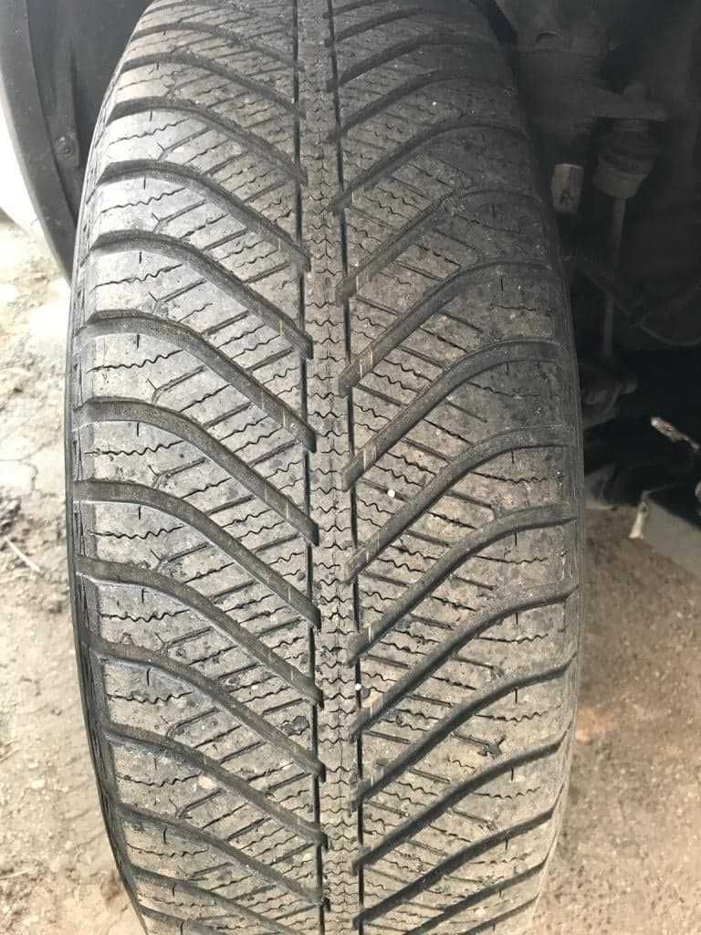 Vand jante cu cauciucuri Landrover 215/60/17 M+s