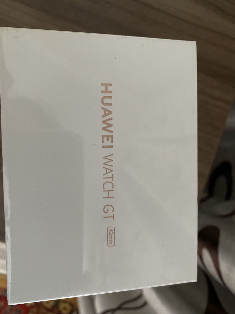 Часы Huawei для девушек