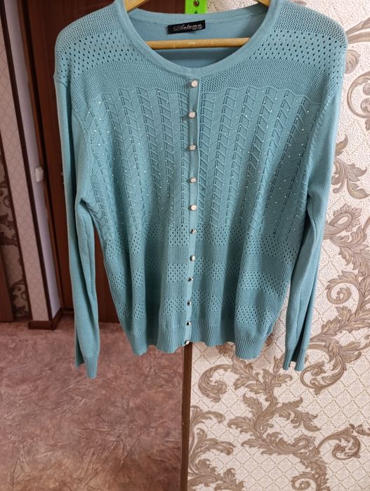 Продам женскую одежду