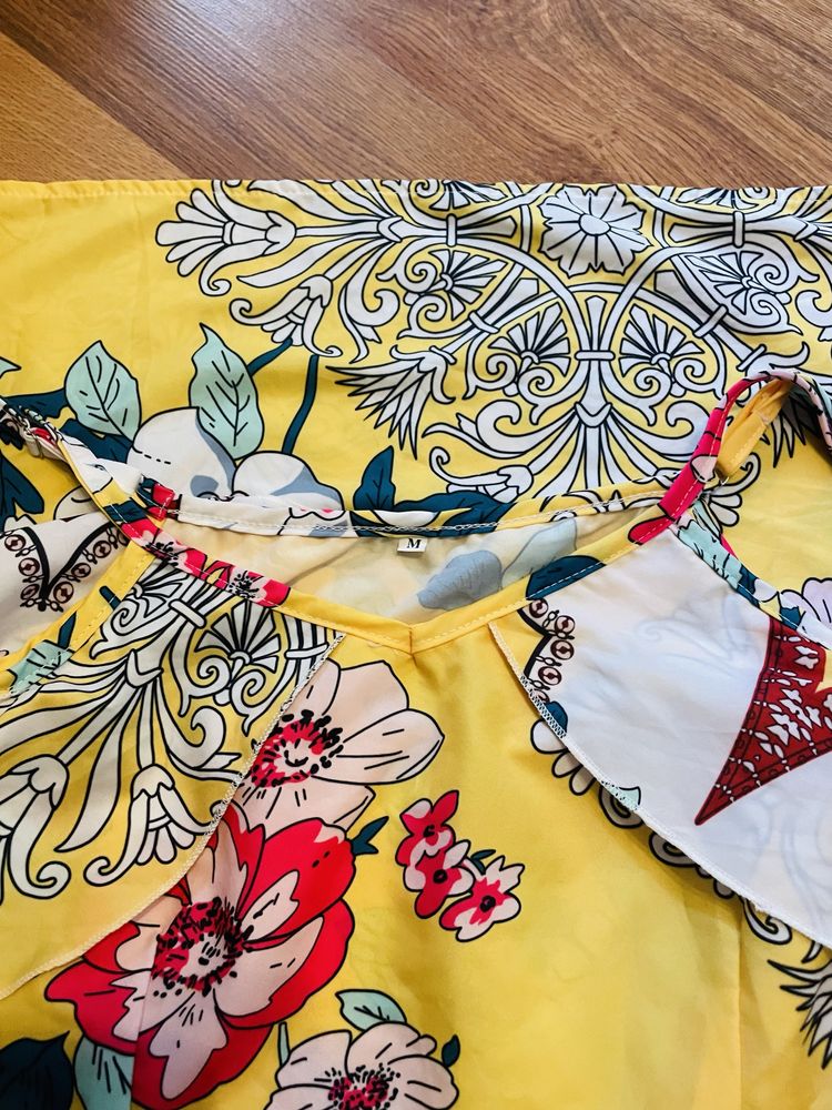 Rochie colorata de vara cu umerii goi