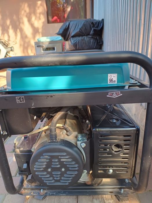 Generator benzina ks100000E