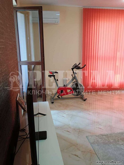 Продава се Двустаен апартамент в Пловдив, Остромила - 65 кв.м за 2308 €/кв.м - Снимка #2