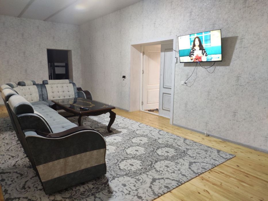 Mexmon uyi xostel . Er va xotinga joyimiz yuq