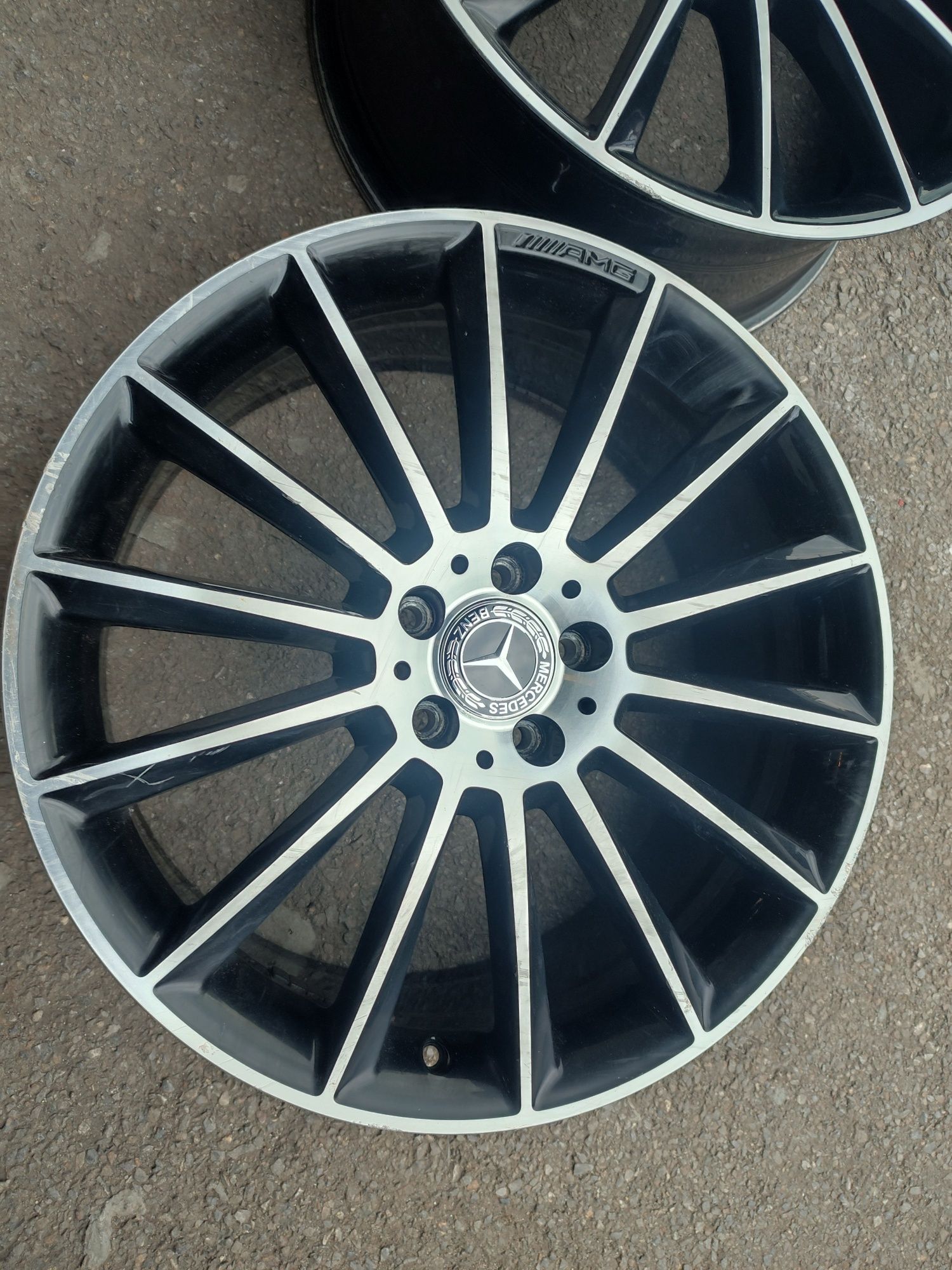 20" 1+1брой оригинални алуминиеви джанти за Mercedes E 213.