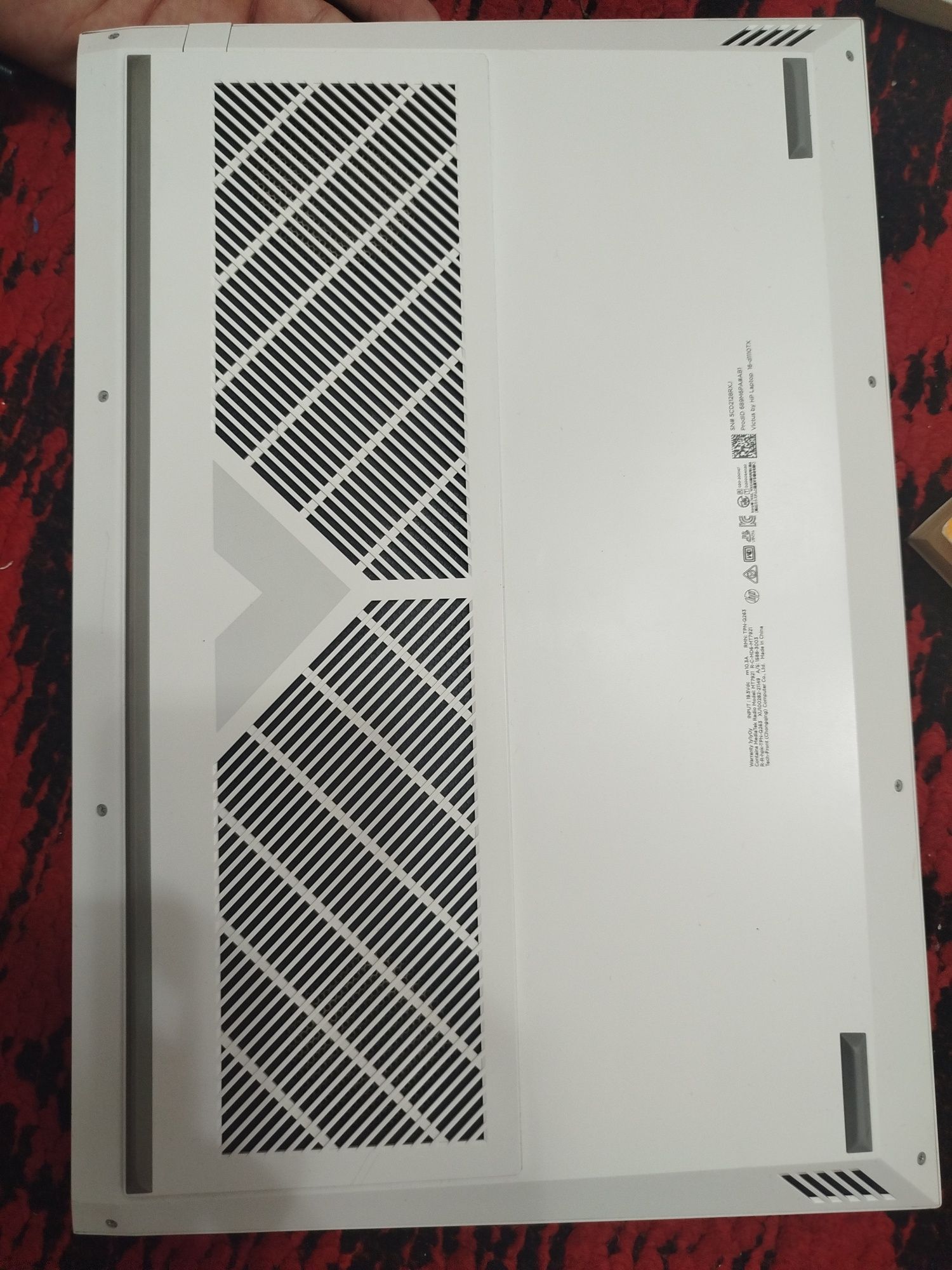 HP VICTUS 16-d1110TX