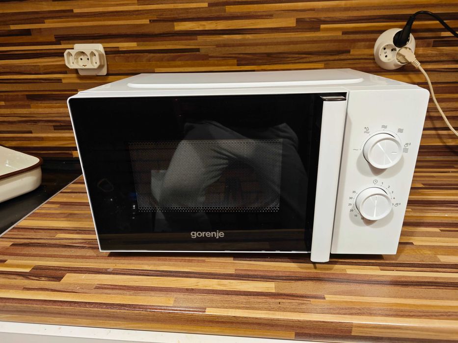 Нова Микровълнова фурна Gorenje 800W