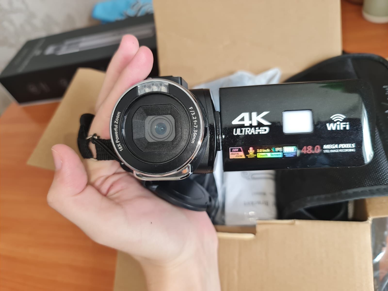 Продам видео камеру