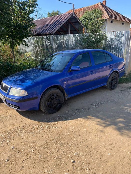 Vând Skoda Octavia