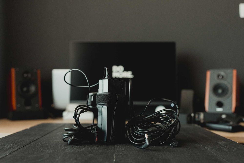 Lampa LED Godox ML60 cu baterii NPF si adaptor bowens!