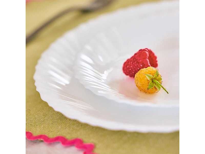 НОВИ! Сервиз за хранене Luminarc Feston 18 части