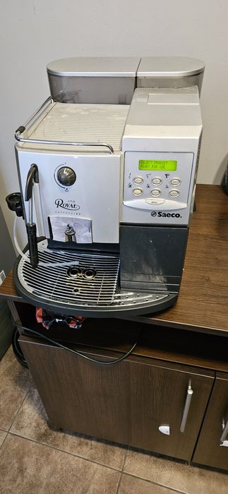 Expresor saeco royal capucino in stare buna
