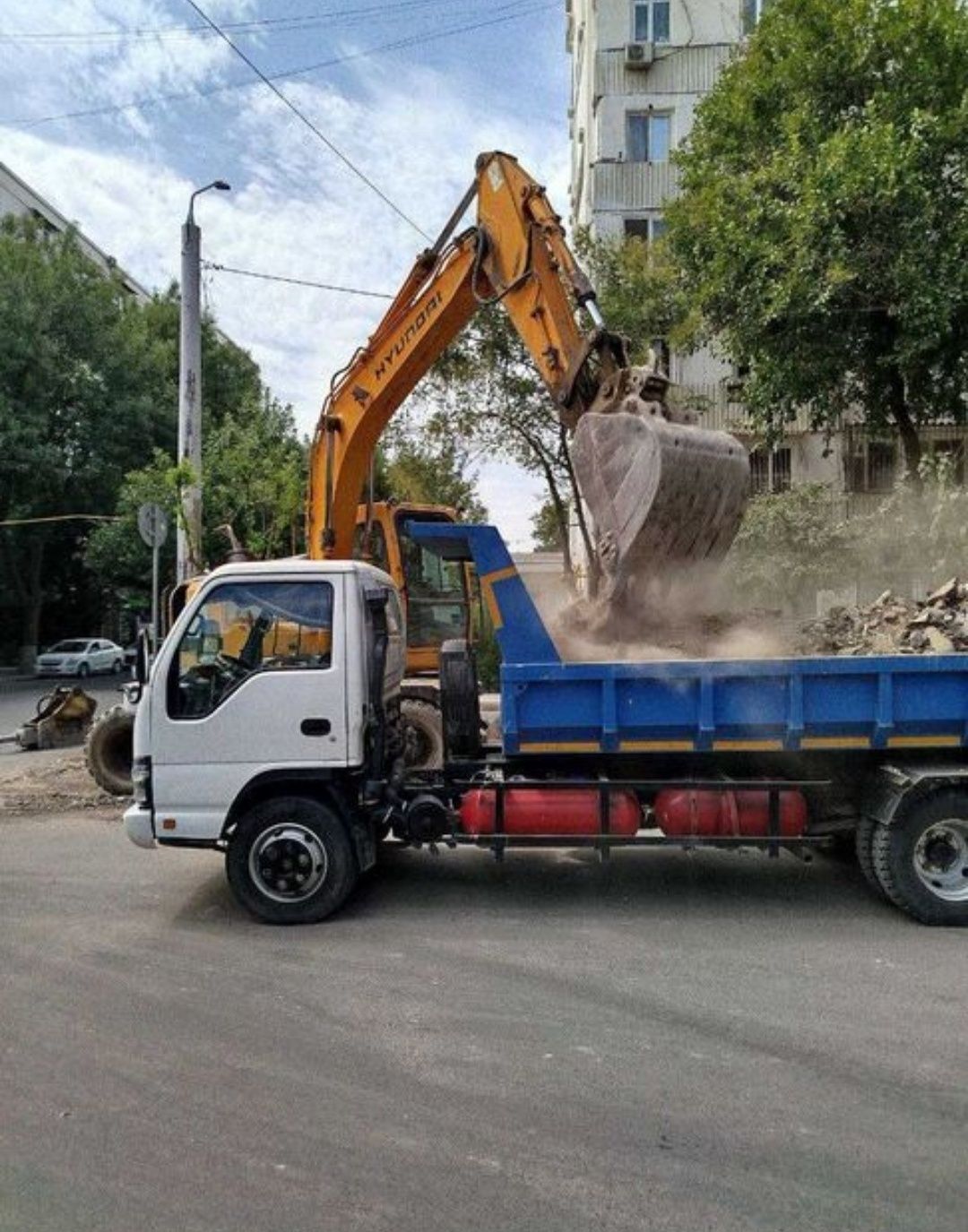 Вывоз мусора исузи.Vivoz musora isuzu.
