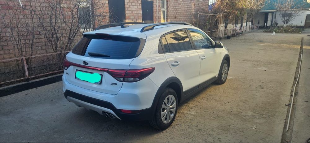 Срочно продается Kia rio X-line. Объем 1,6. Отличное состояние!