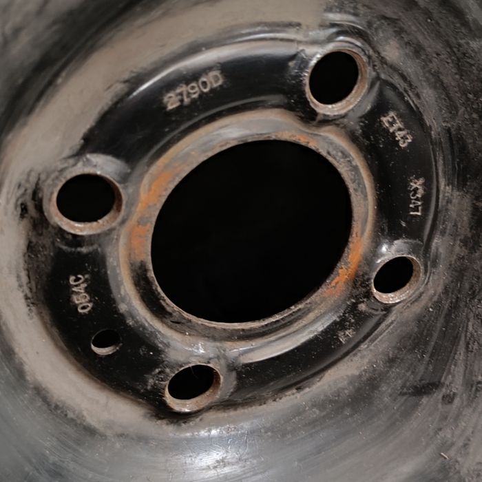 Метални джанти 15 цола със зимни гуми