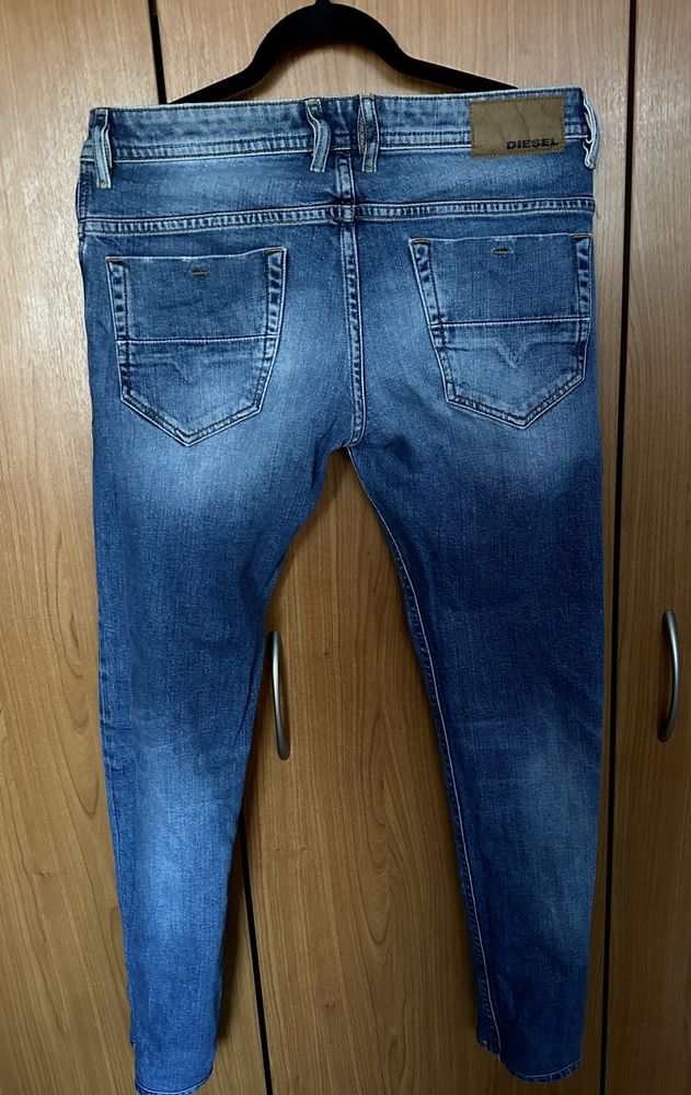 Продавам дънки DIESEL