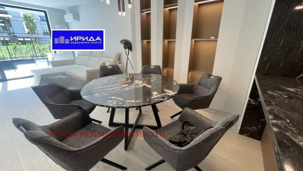 Просторен тристаен обзаведен апартамент в Кръстова вада