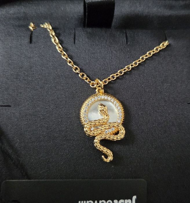 Medalion Cavalli nou