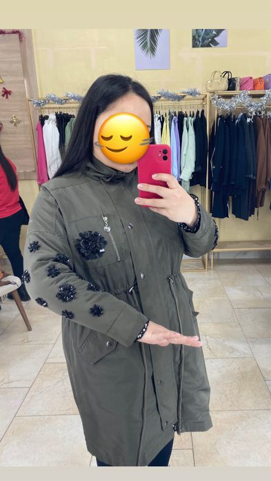 Продам плащ с вышивкой