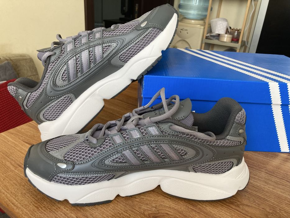 Мъжки оригинални маратонки Adidas Ozmilen