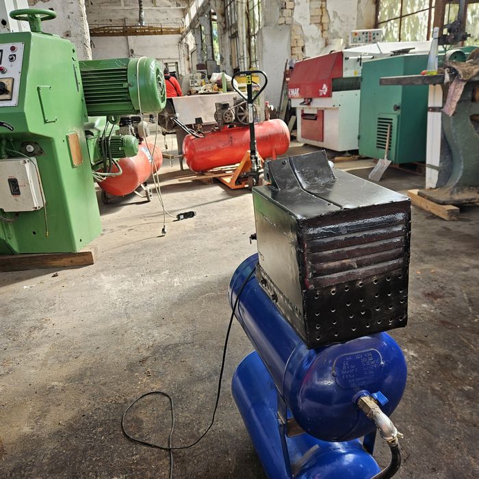 компресор с две бутилки по 25 lt