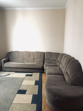 Продам диван раскладной,в удовлетворительном состоянии