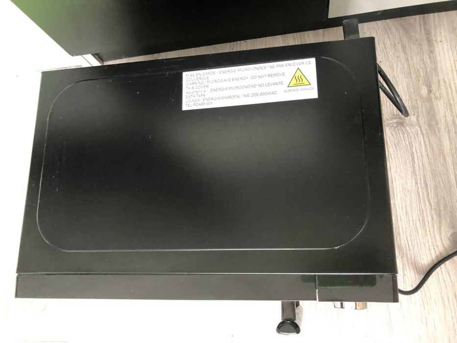 Cuptor cu microunde Mandine nefolosit