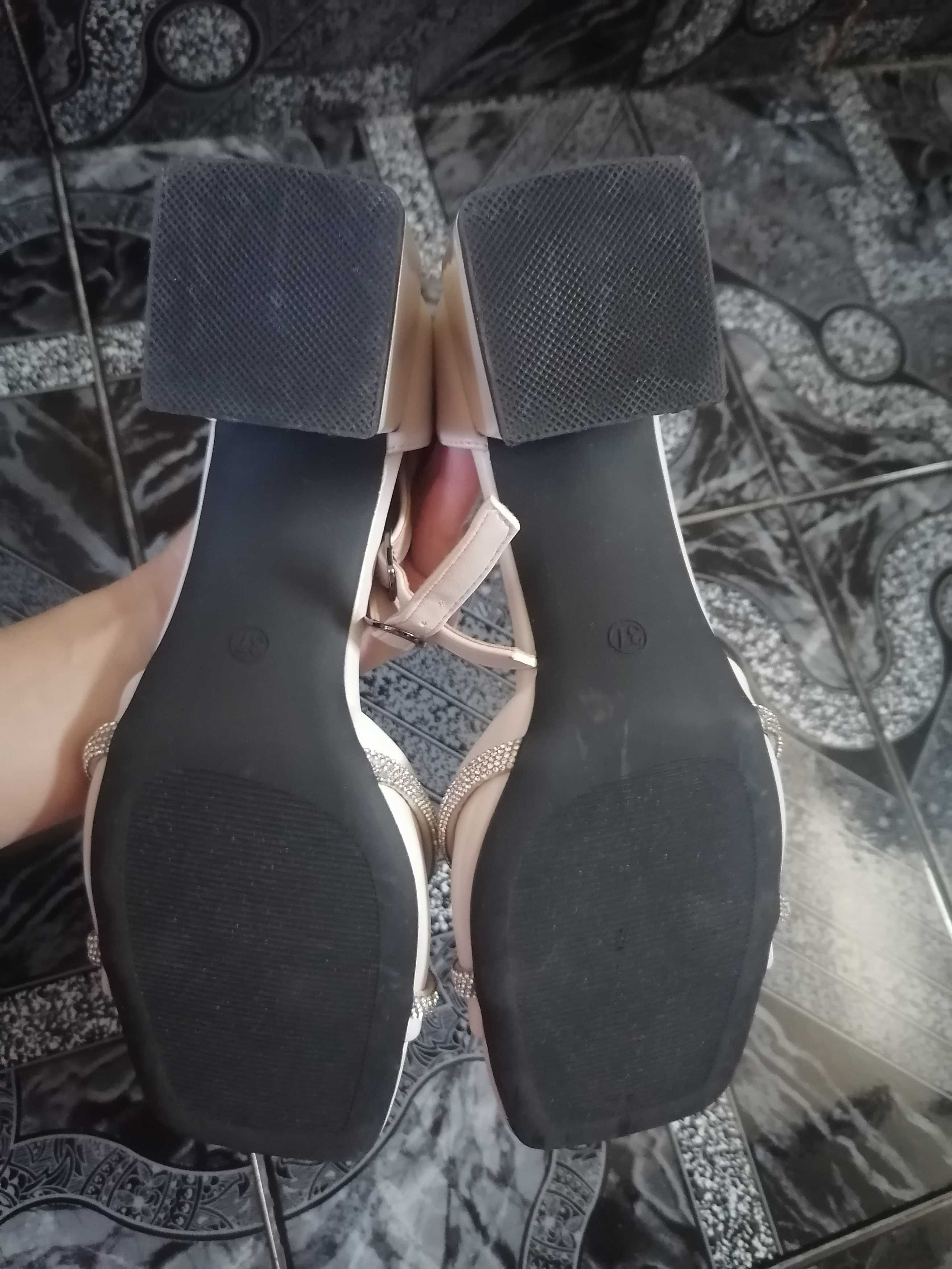 Дамски сандали Tendenz