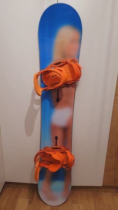 Placa snowboard Burton 156 + legaturi Burton Cartel EST