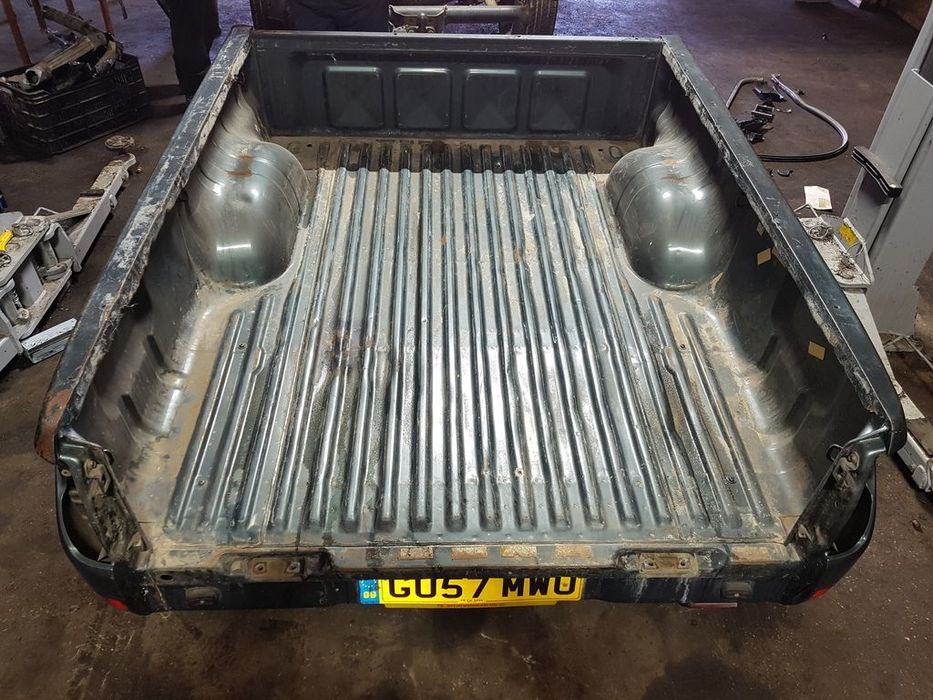 Bena Mitsubishi L200 2006 - 2010 VERDE (653) MODEL LUNG