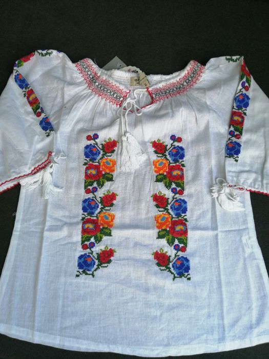 Ie fetite motive tradiționale din bumbac de la 0 la 16 anișori.