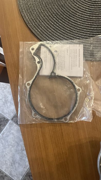 Водна помпа за ауди А4  1.8 125к.с