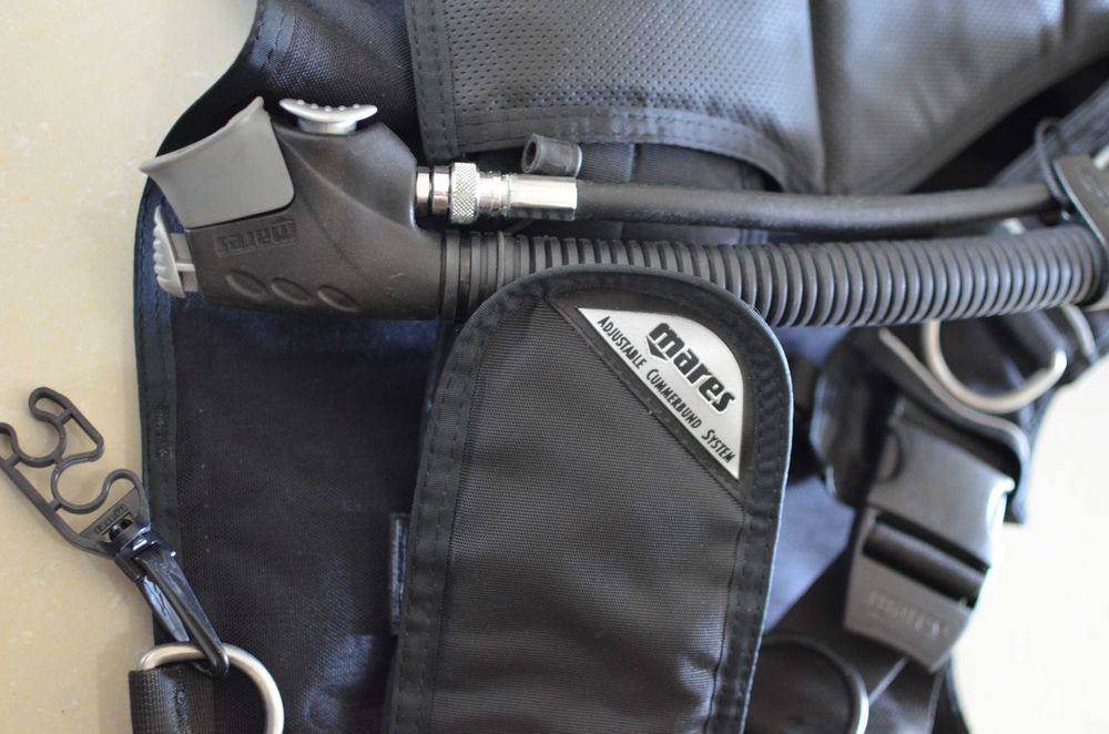 vesta scufundari Mares Vector 1000