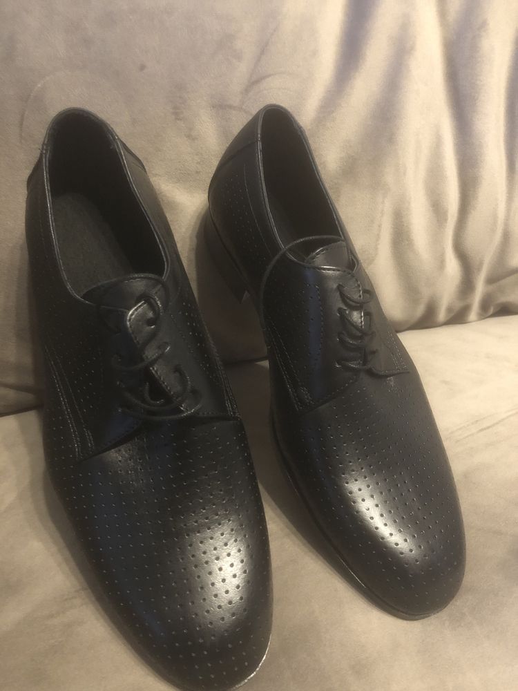 Pantofi piele noi