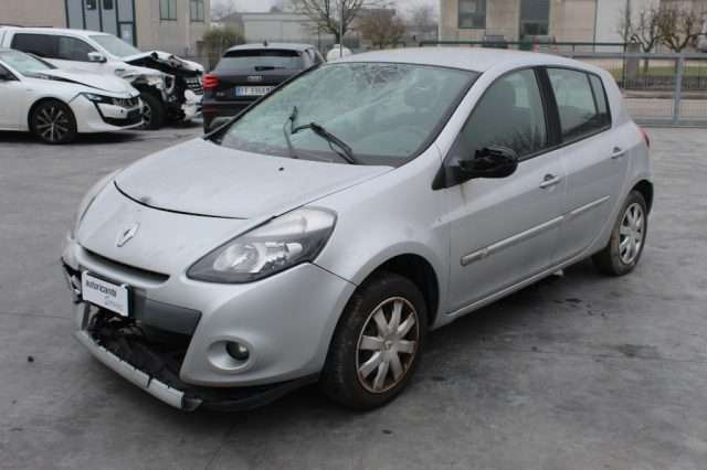 НА ЧАСТИ! Renault Clio 1.2 16V 2012 г. Климатик Рено Клио