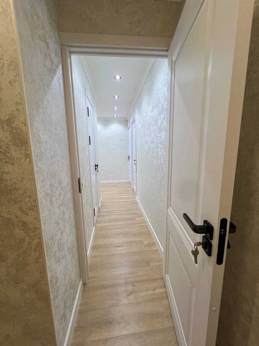 Максим Горький 2в3х ком с новым ремонтом с мебелью и техникой