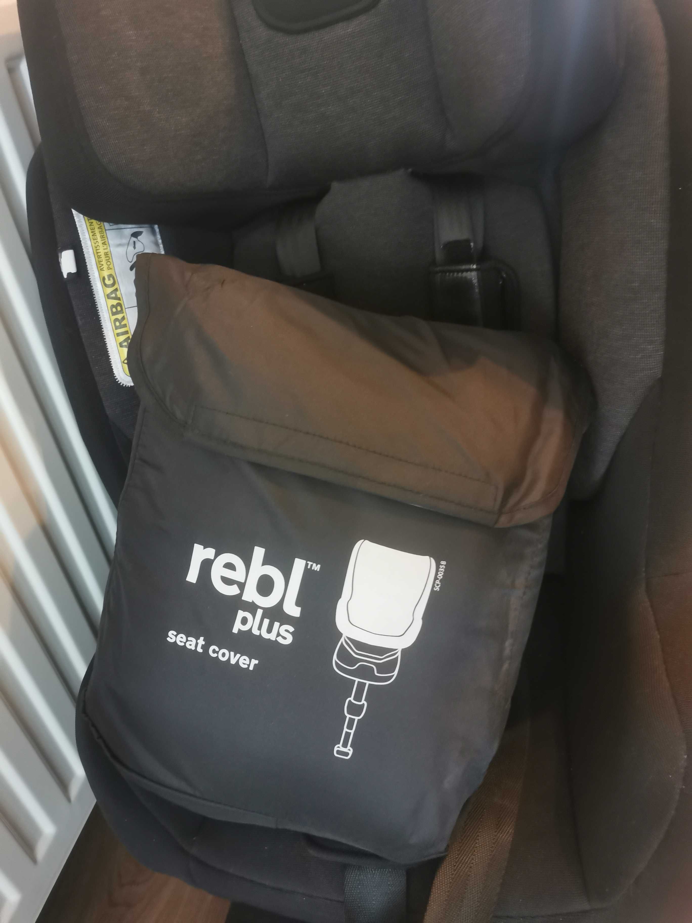Vând scaun auto REBL PLUS 360 i-Size Negru, 0 luni-18.5 kg