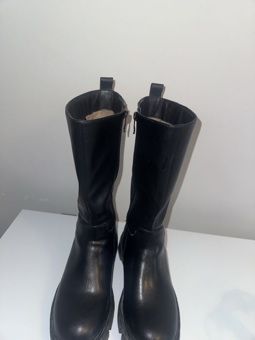 Зимние сапоги натруалка 38р