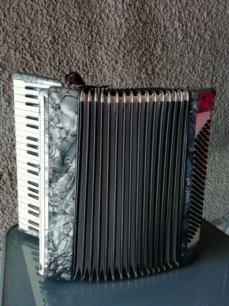 Acordeon hocner 3B