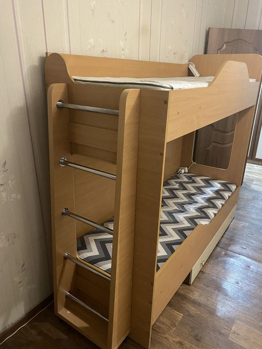 Продаю кровать бу