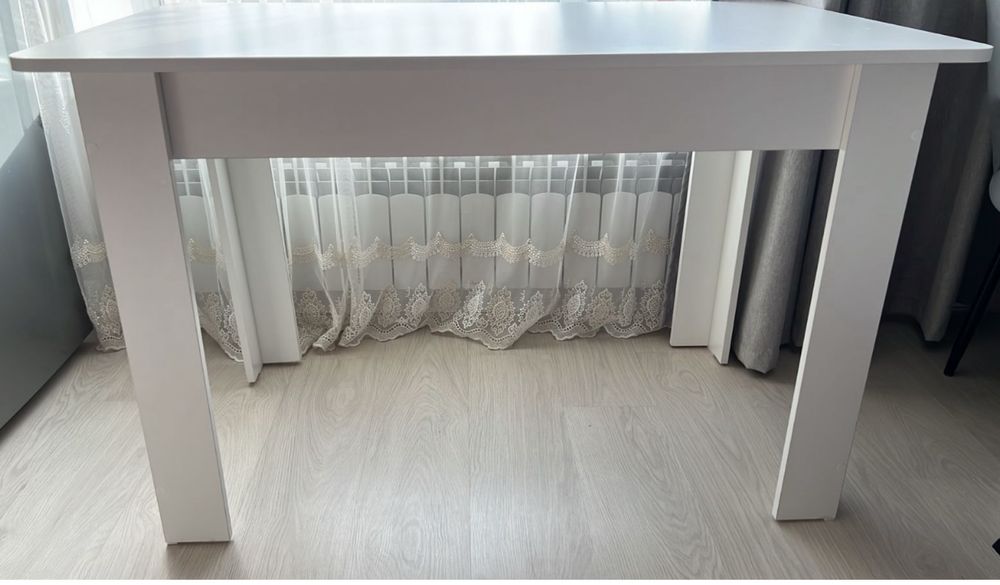 Продам новый стол