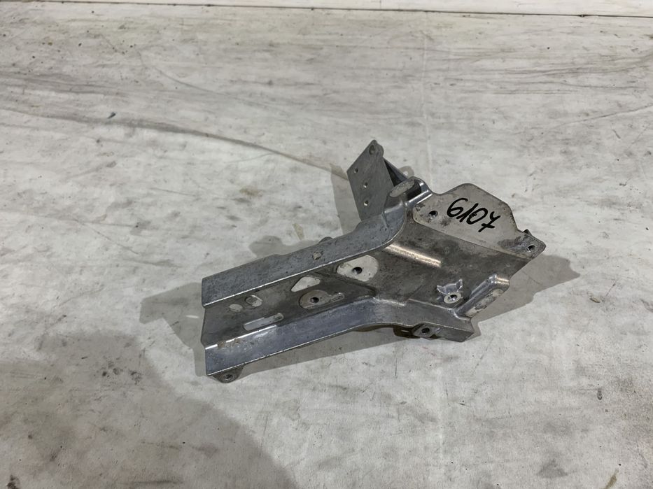 Suport trager stanga, Mercedes E-Class W213, GLC, W253, 2015, 2016, 2017, 2018, 2019, 2020, 2021, 2022, cod origine OE A2536210600.