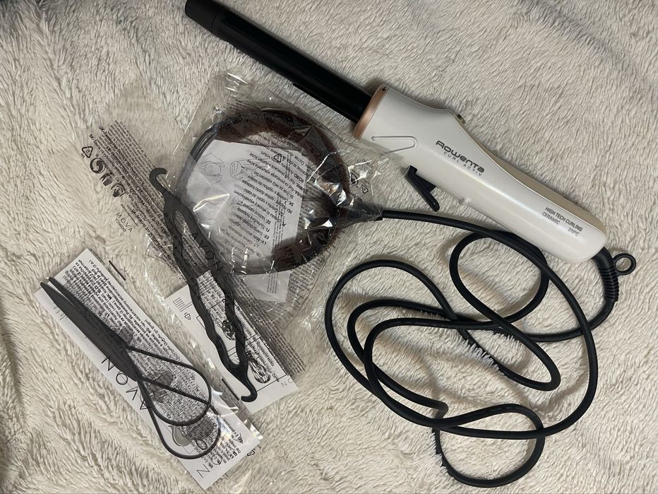 Ondulator Rowenta si accesorii de par Avon