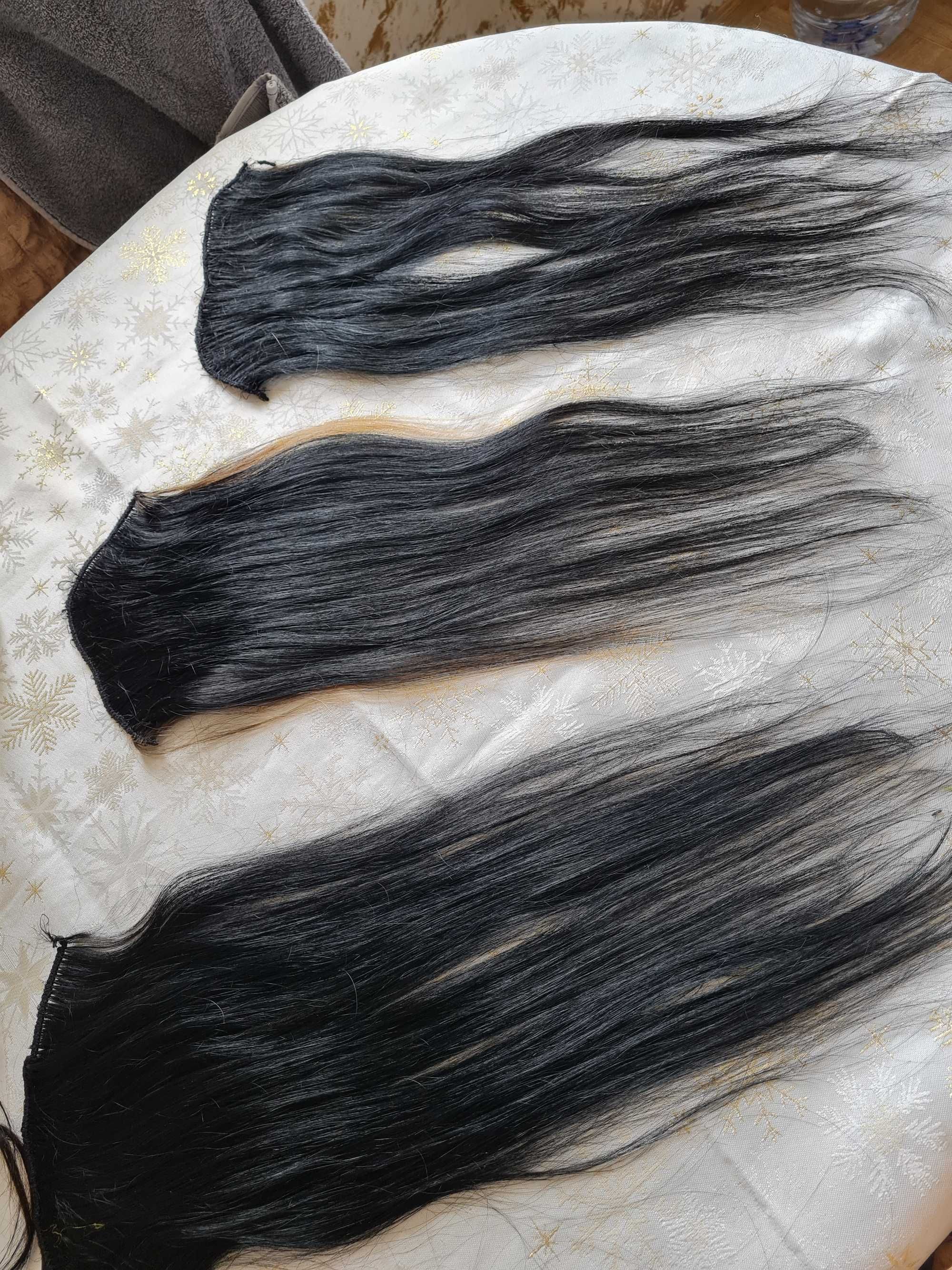 Три треси черна коса