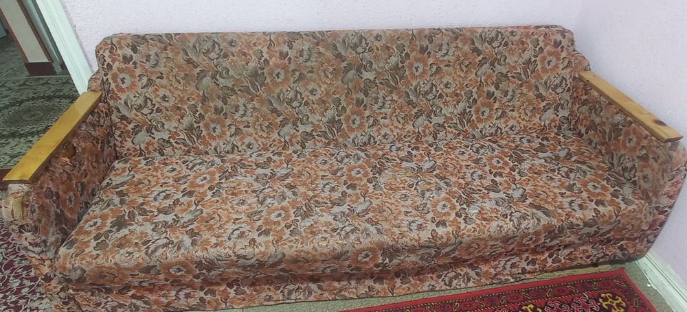 Продается диван...