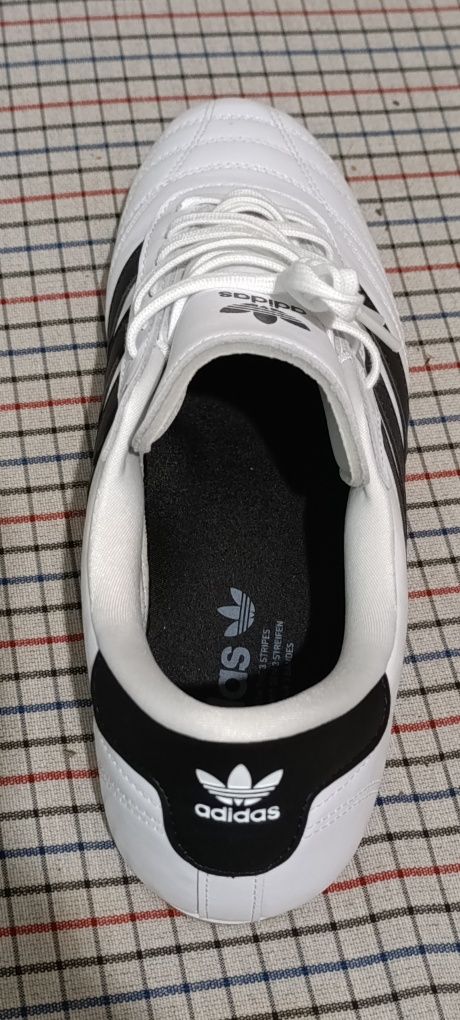 Нови ADIDAS Originals маратонки